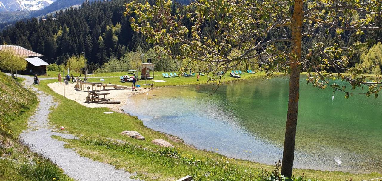 זדרון Yeti Lodge מראה חיצוני תמונה